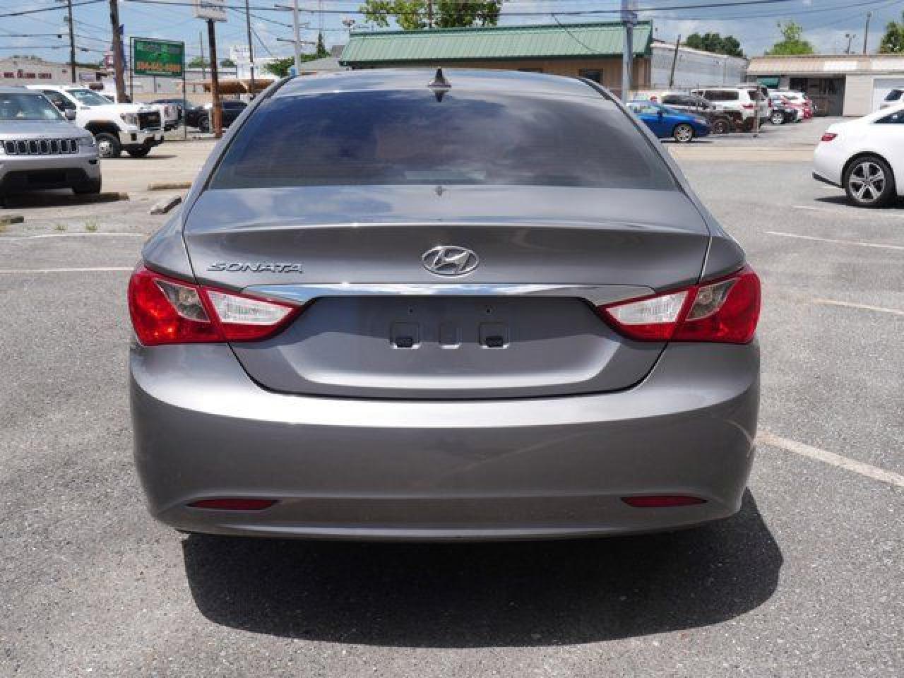 2013 HYUNDAI SONATA