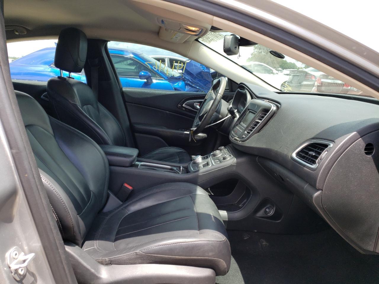 2015 CHRYSLER 200