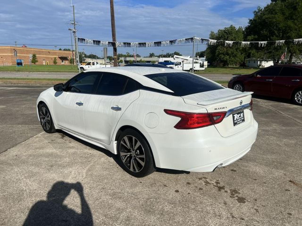 2017 NISSAN Maxima