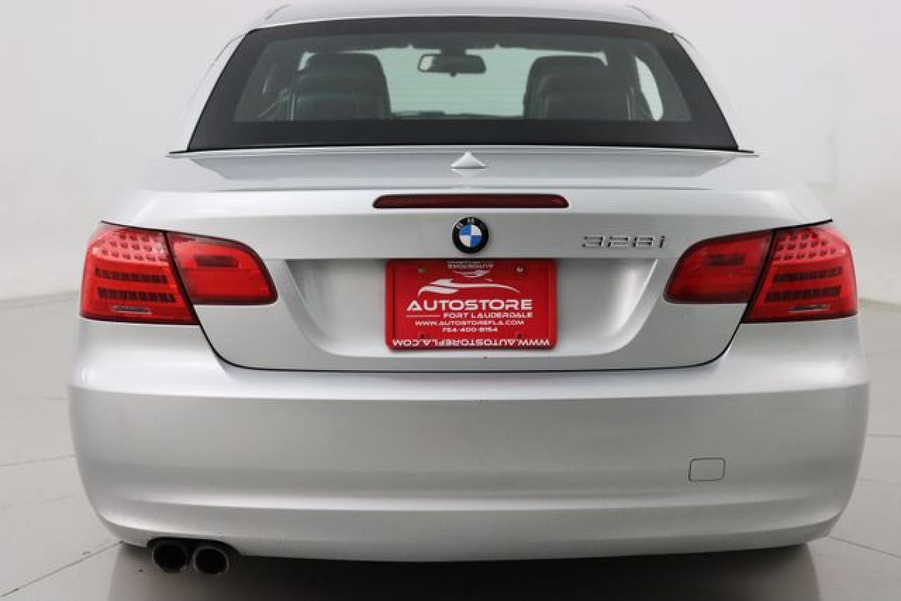 2011 BMW 3 SERIES