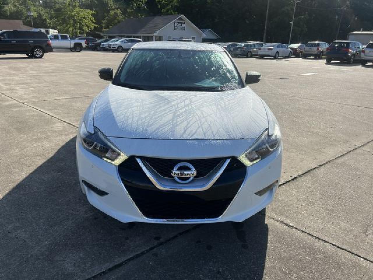 2017 NISSAN Maxima