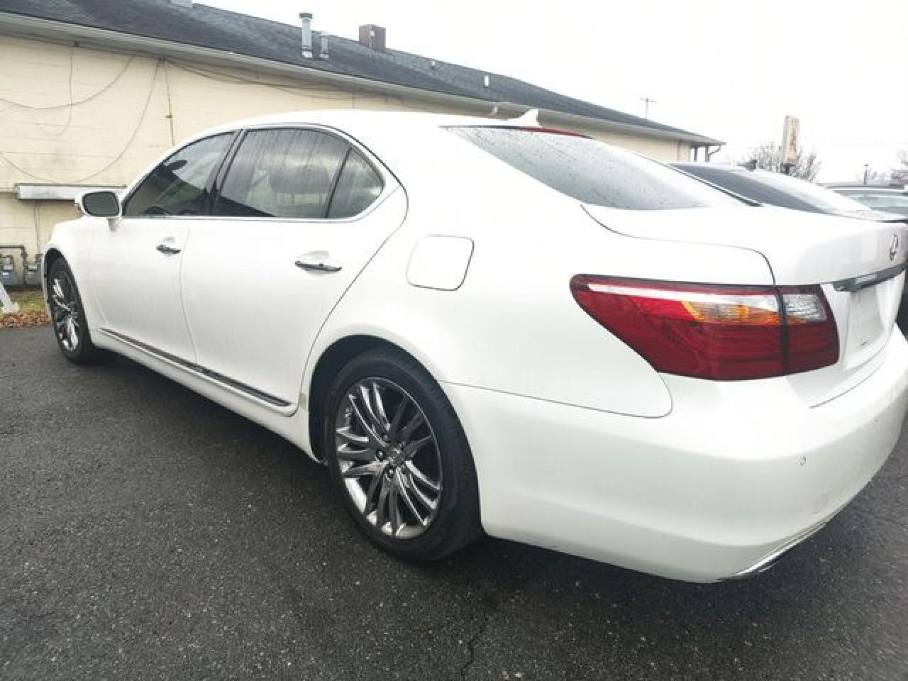 2011 LEXUS LS 460