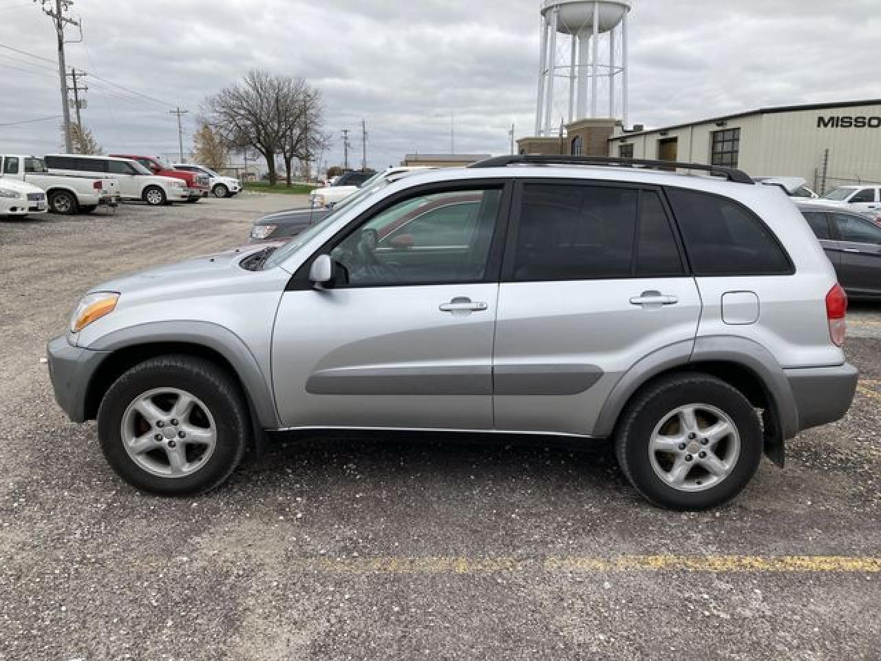 2001 TOYOTA RAV4