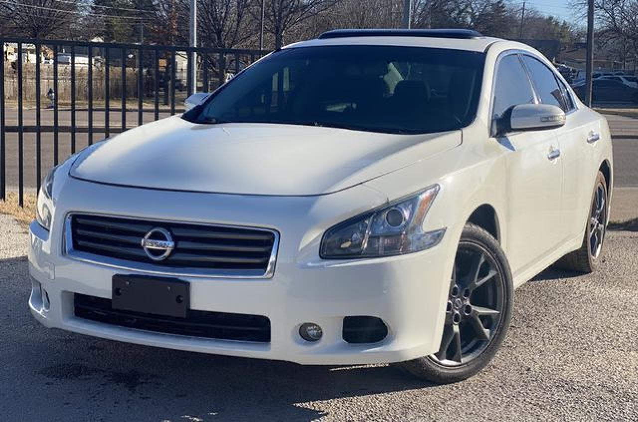 2014 NISSAN Maxima