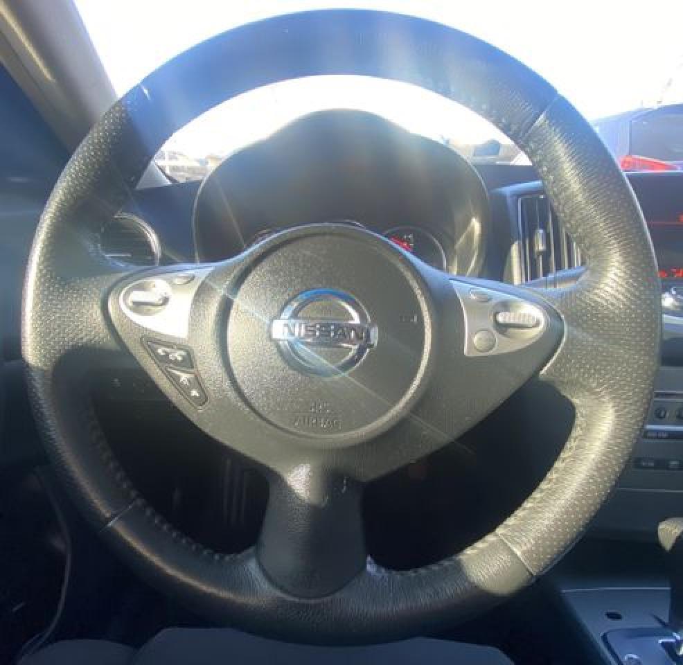 2014 NISSAN Maxima