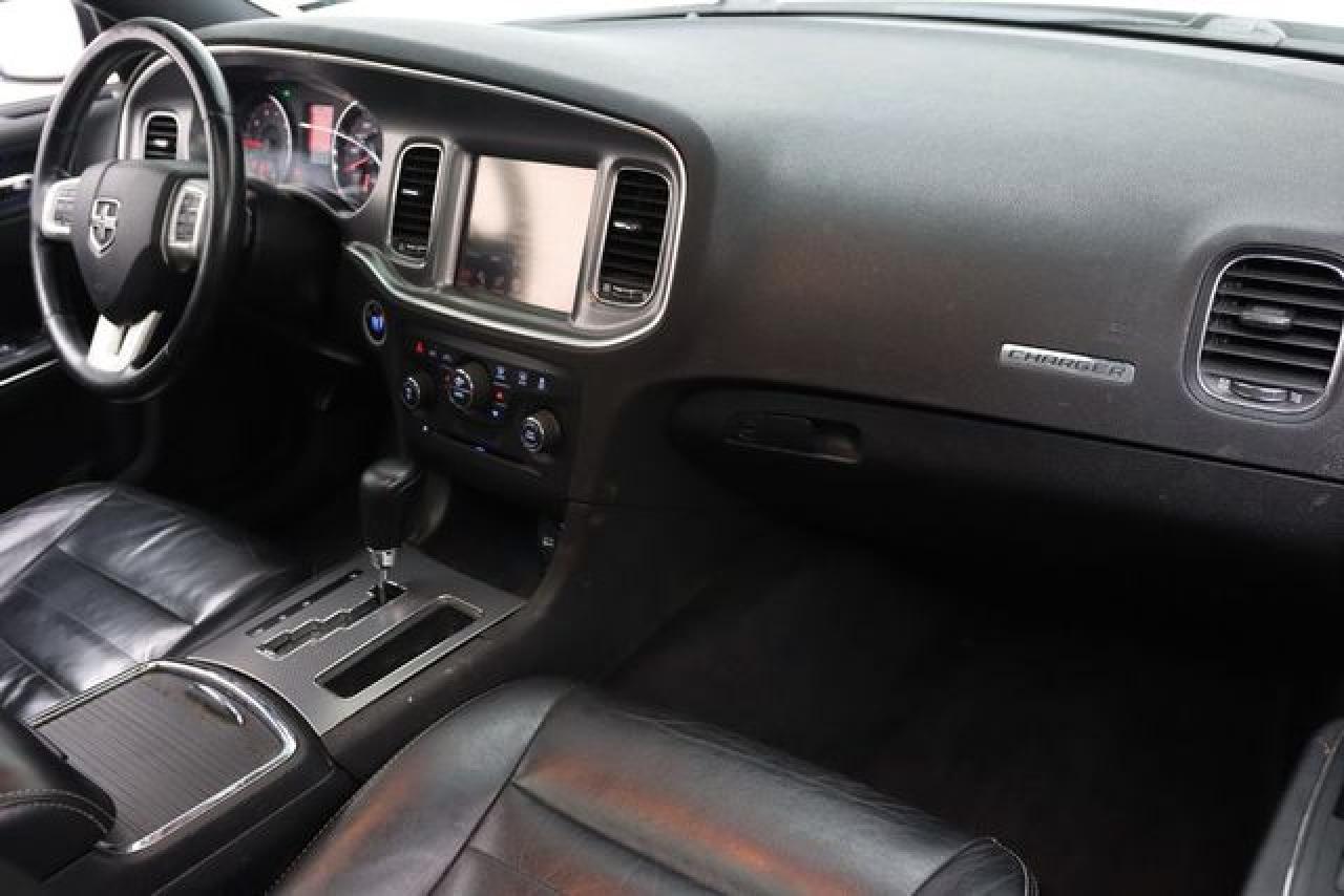 2011 DODGE CHARGER