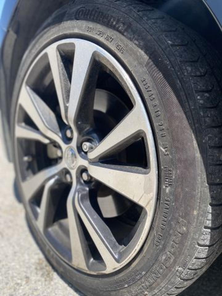 2016 NISSAN Maxima
