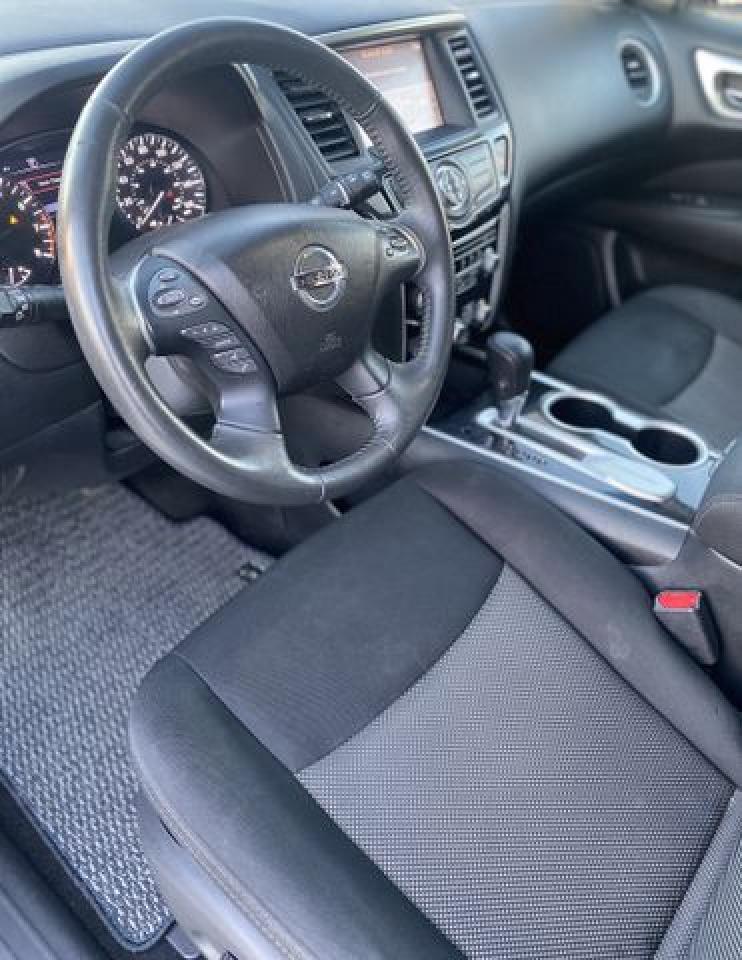 2017 NISSAN PATHFINDER