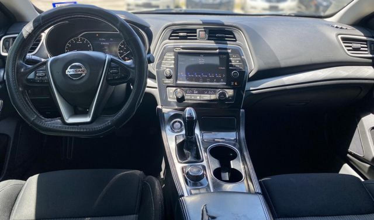 2016 NISSAN Maxima
