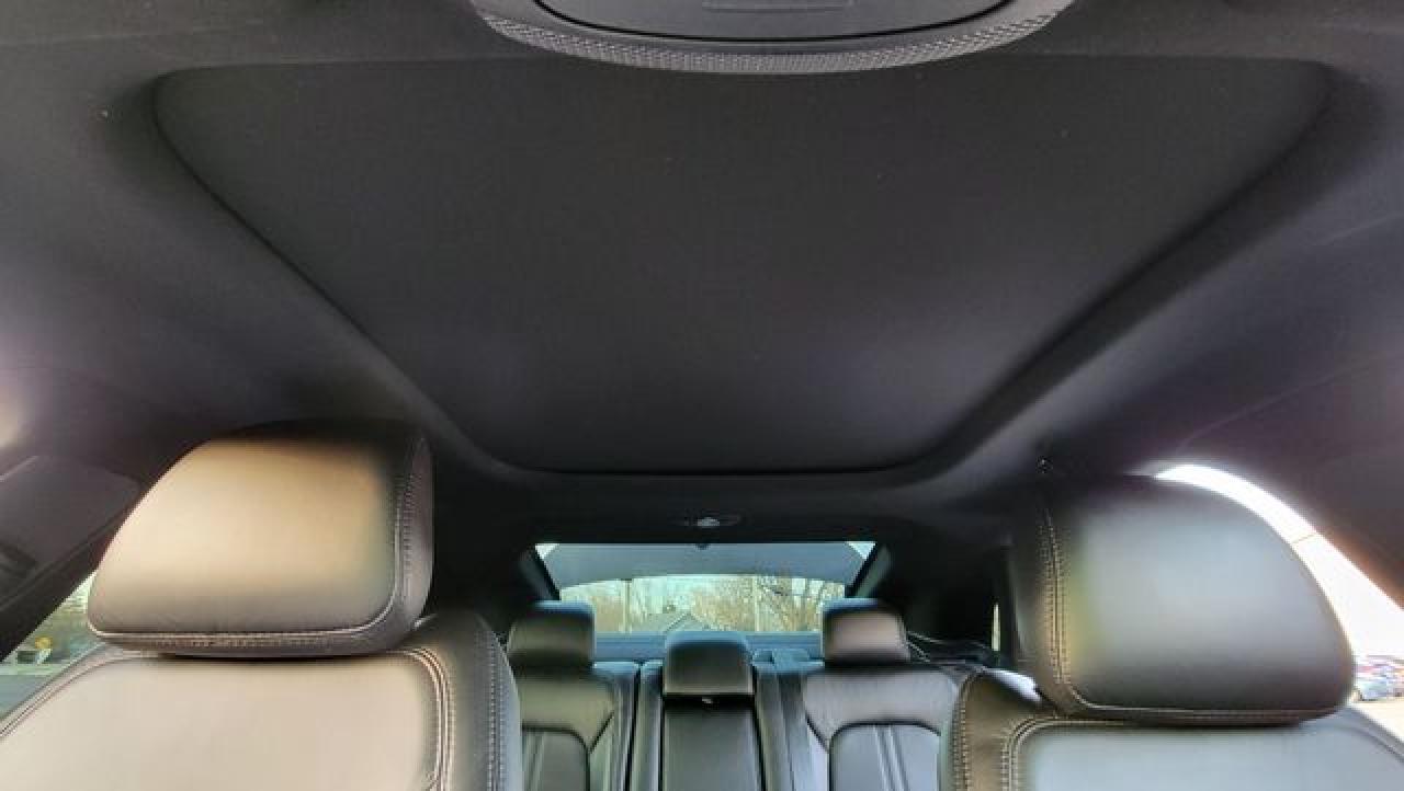 2017 LINCOLN MKZ
