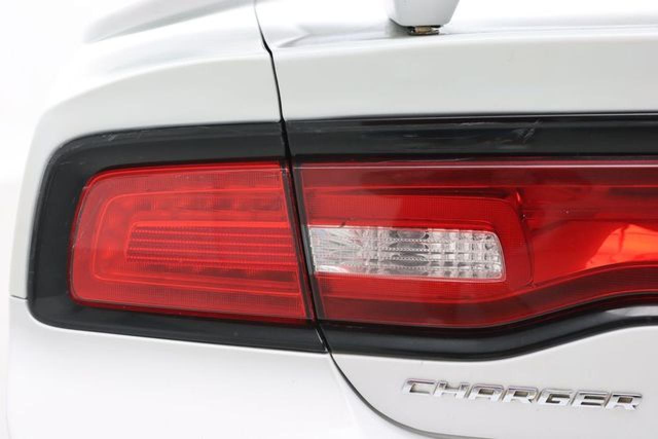 2011 DODGE CHARGER