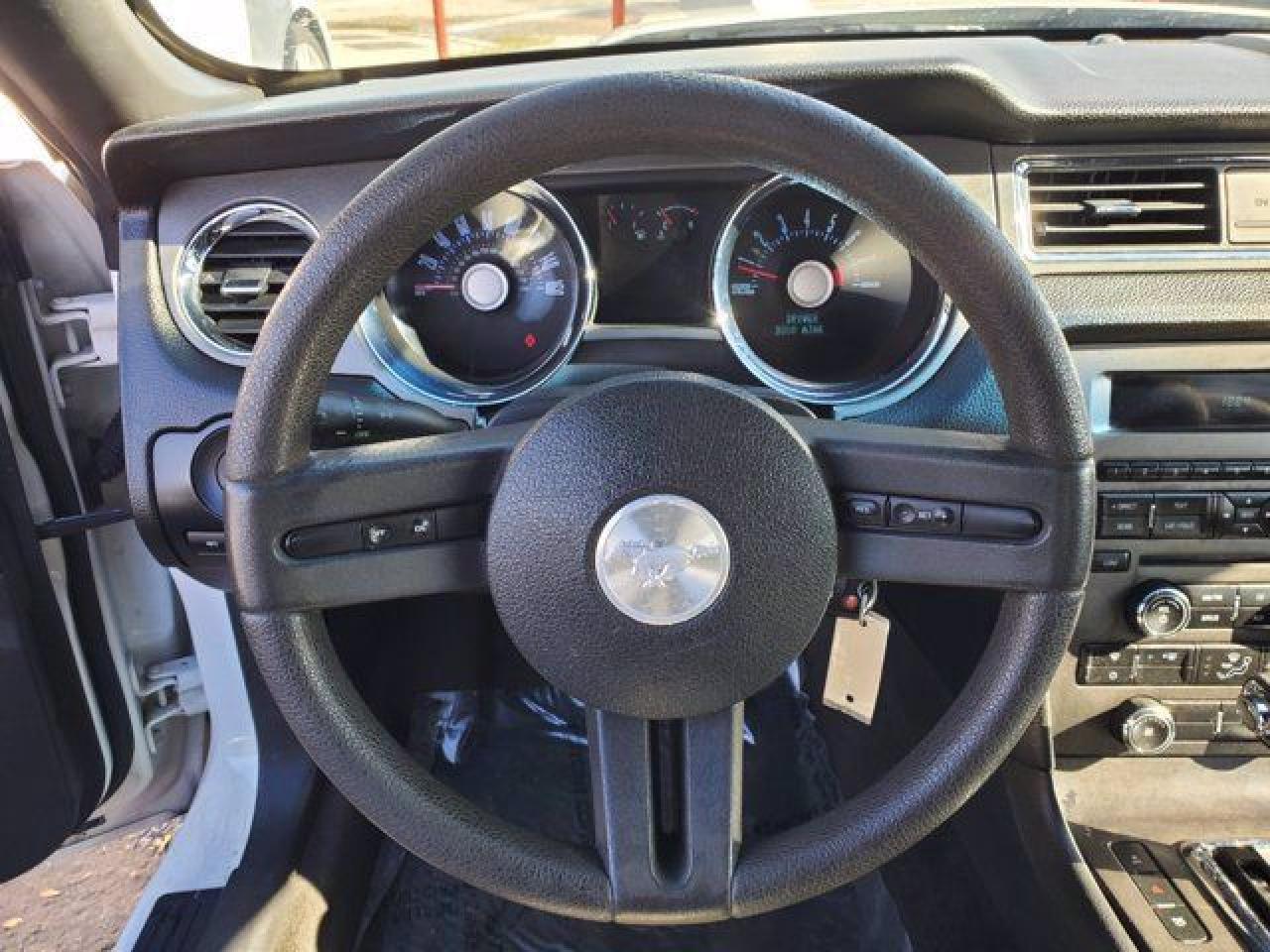2012 FORD MUSTANG