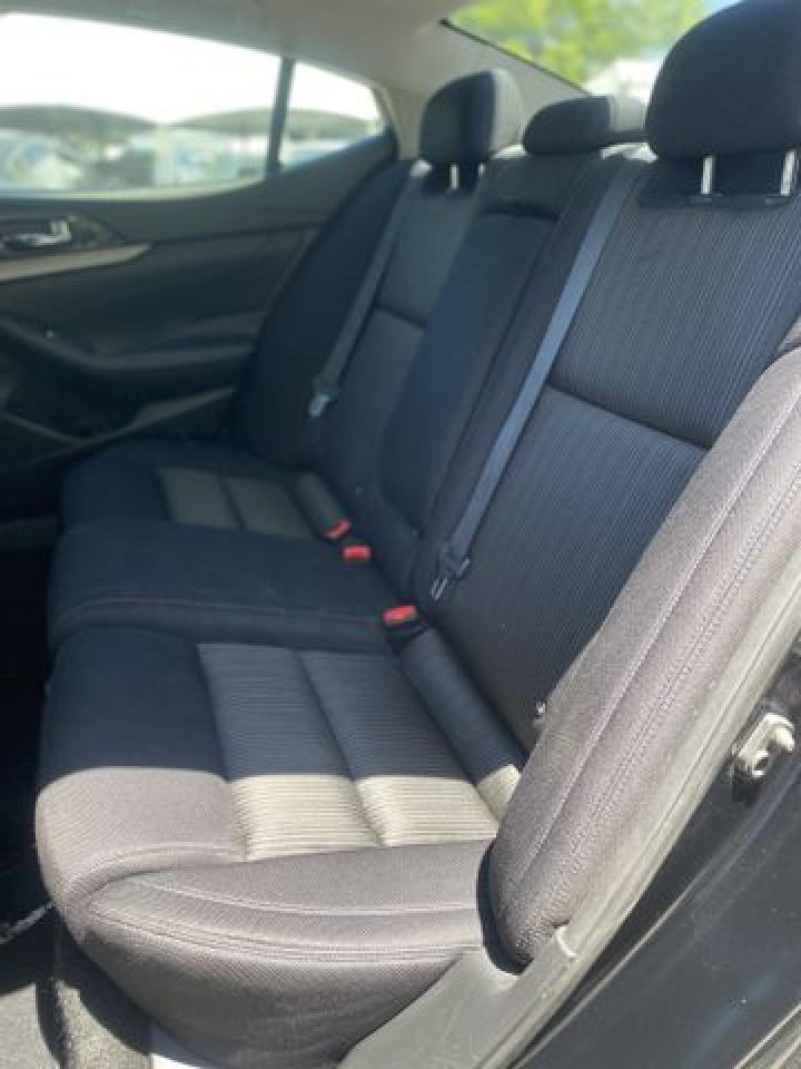 2016 NISSAN Maxima