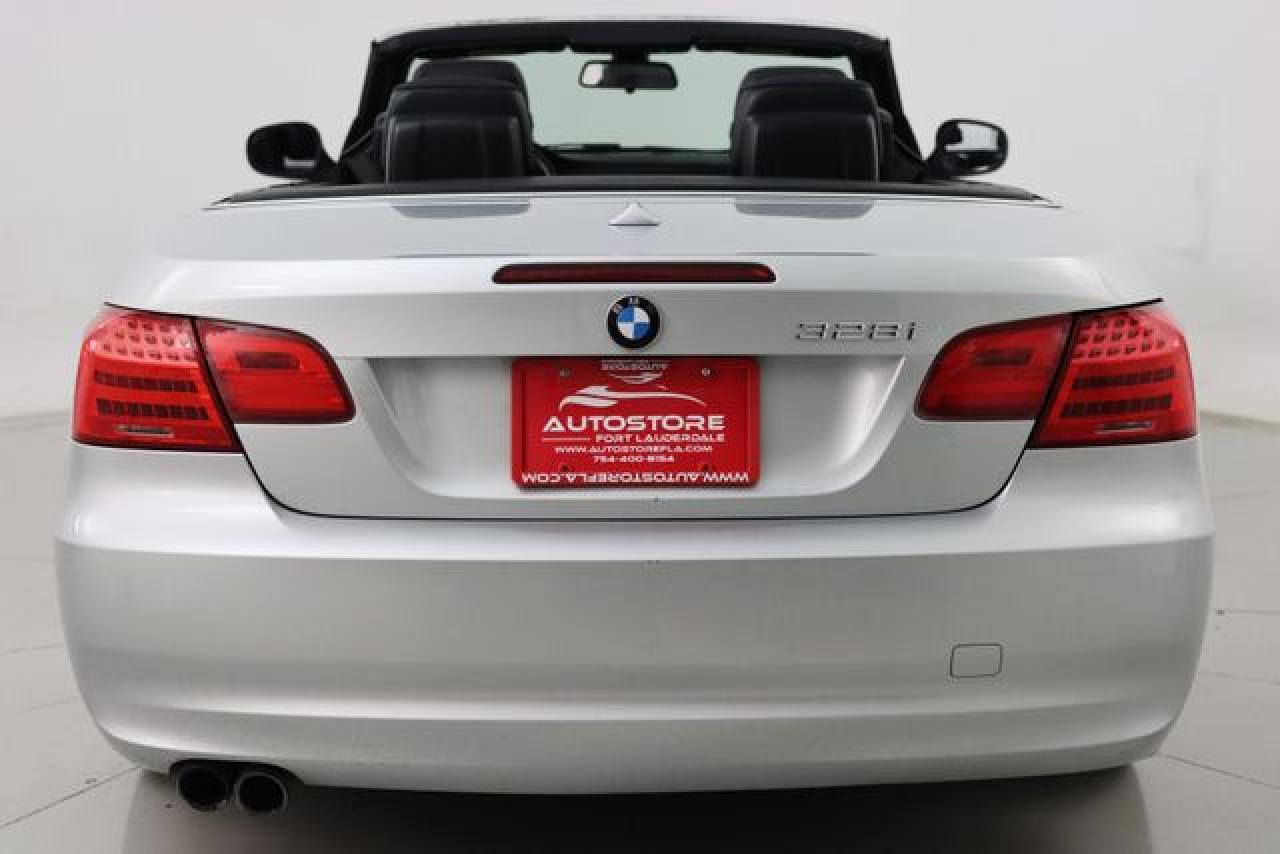 2011 BMW 3 SERIES