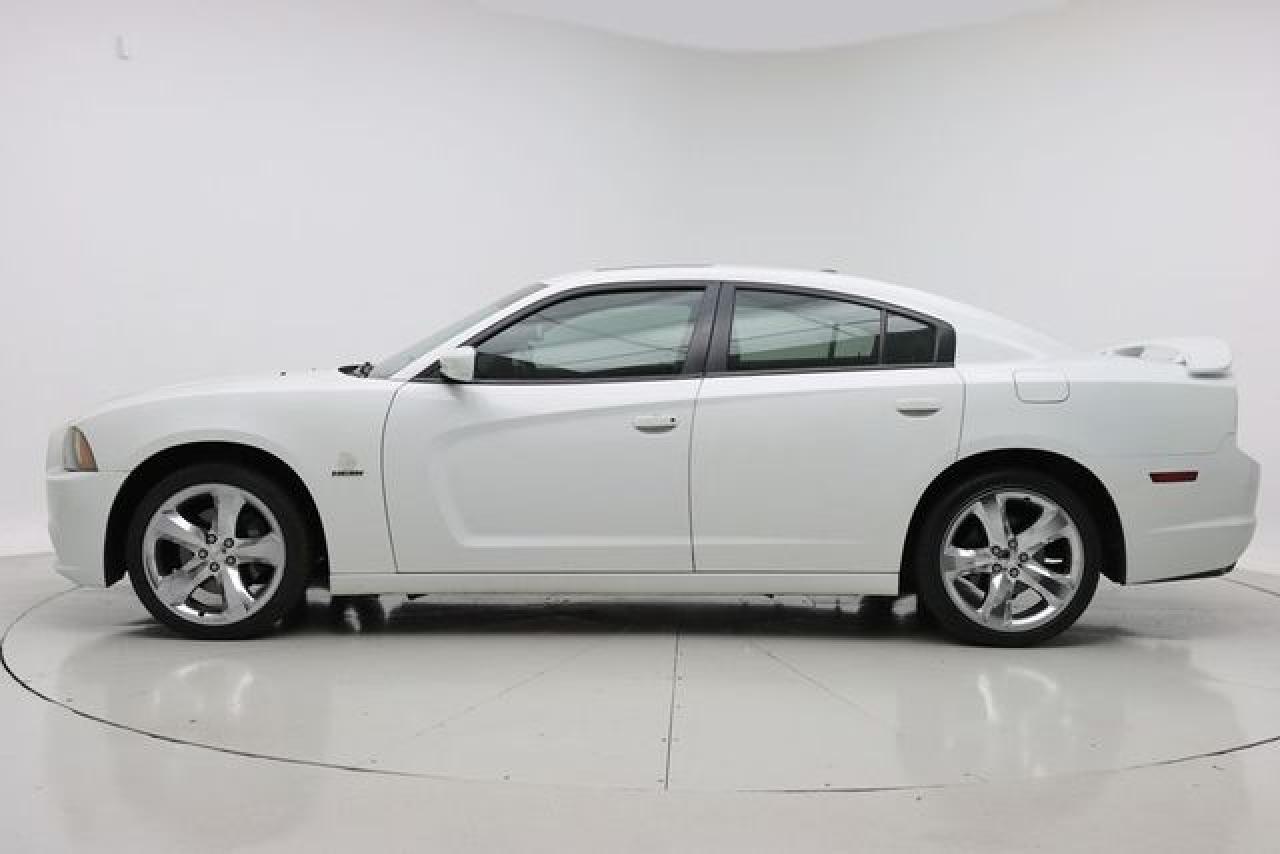 2011 DODGE CHARGER