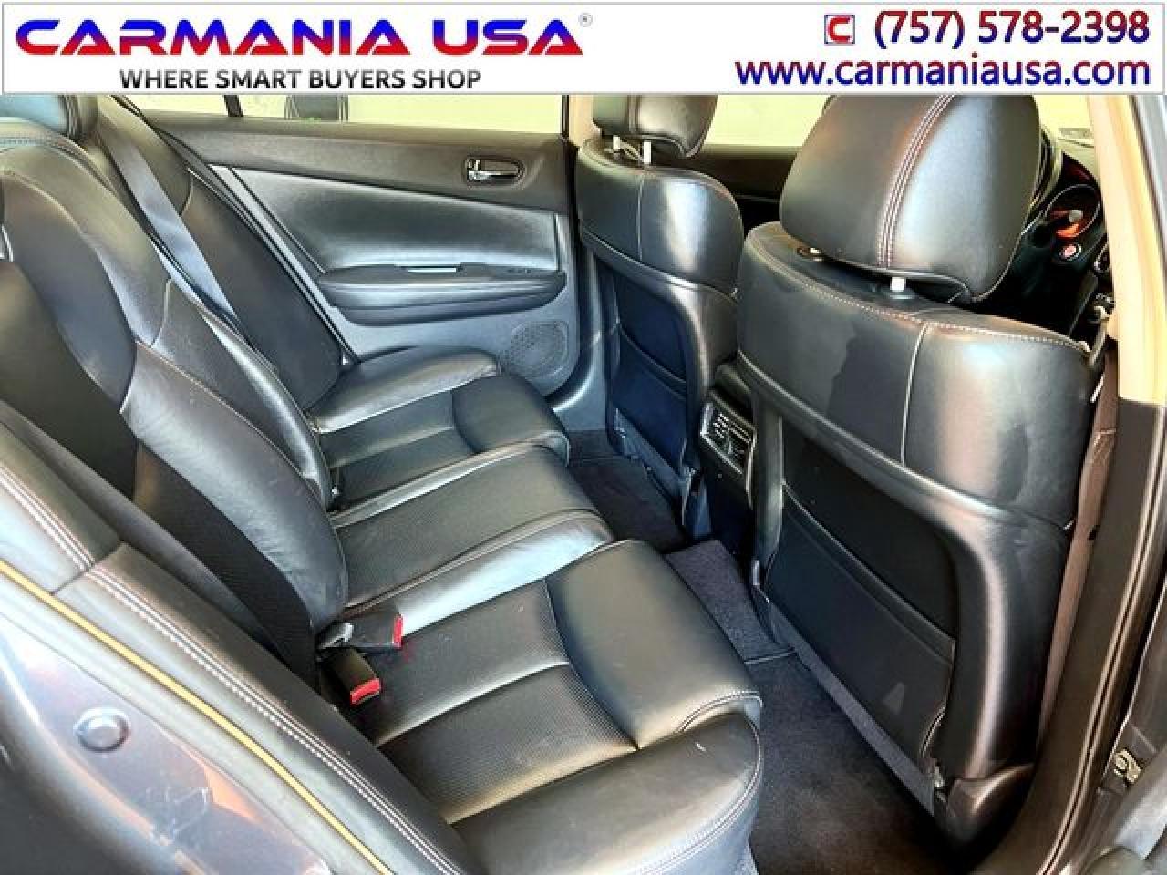 2010 NISSAN Maxima
