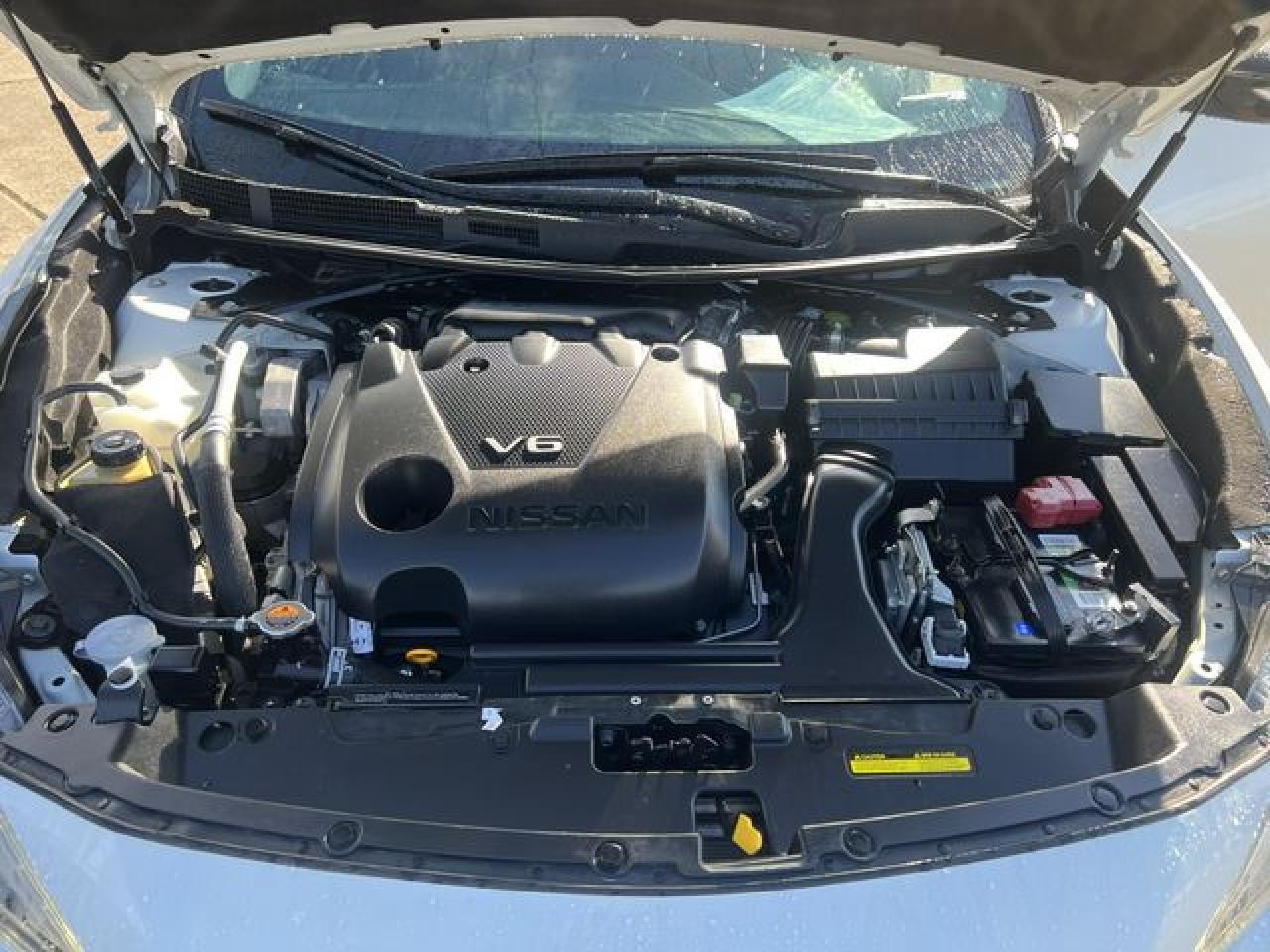 2017 NISSAN Maxima