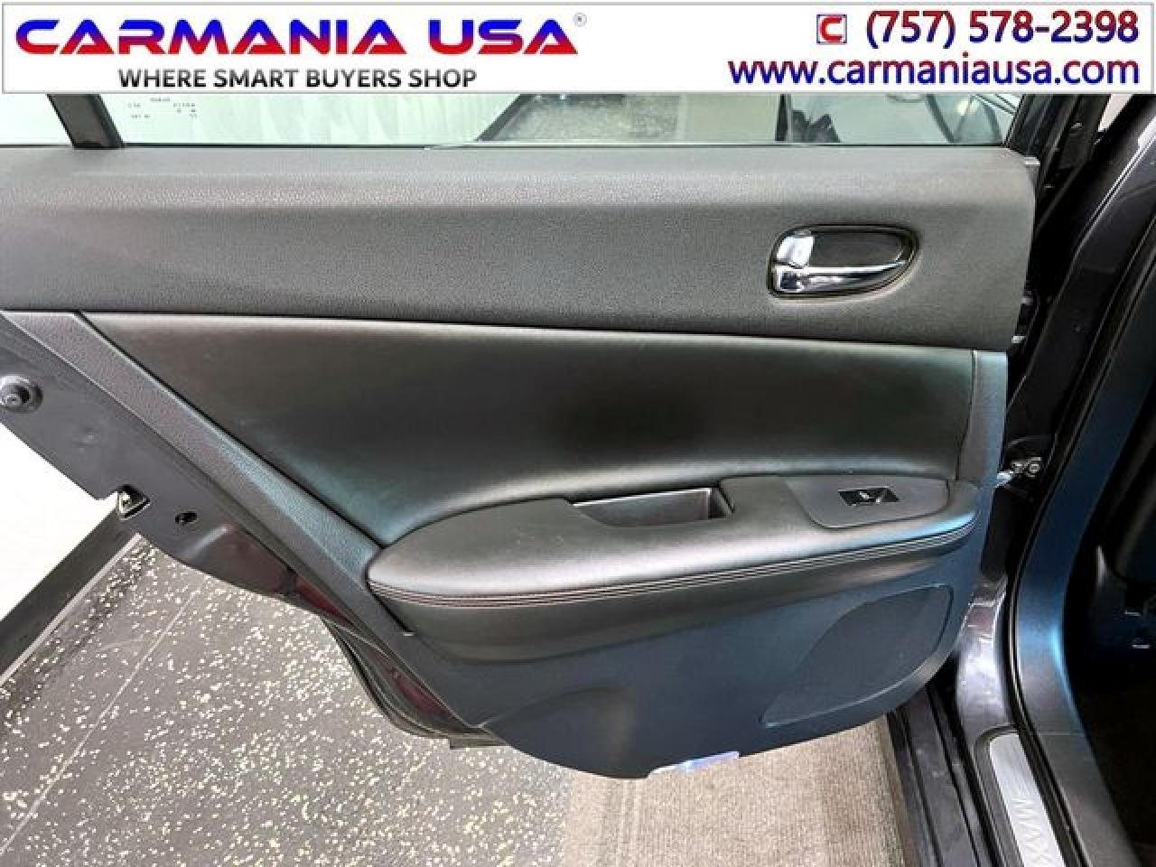 2010 NISSAN Maxima