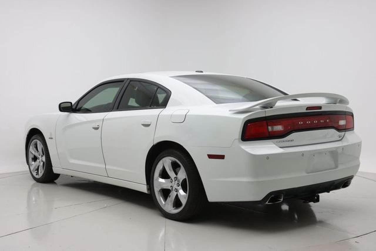 2011 DODGE CHARGER