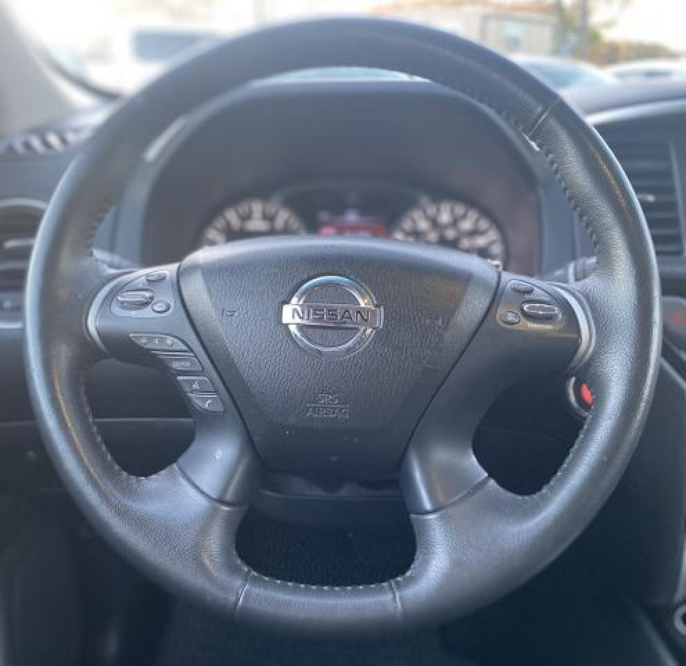 2017 NISSAN PATHFINDER
