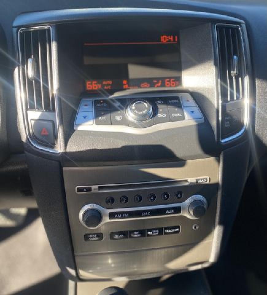 2014 NISSAN Maxima