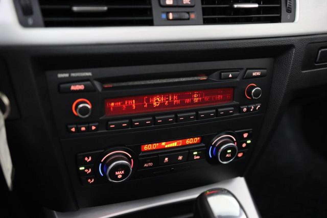 2011 BMW 3 SERIES