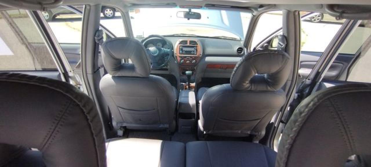 2001 TOYOTA RAV4