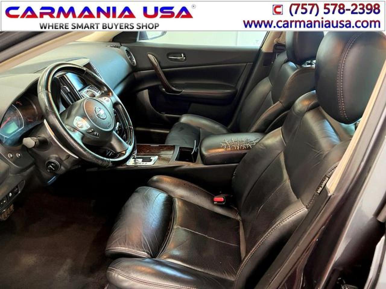 2010 NISSAN Maxima
