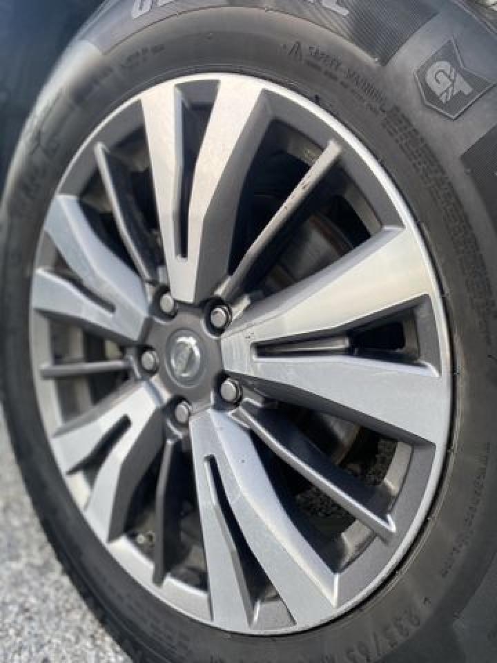 2017 NISSAN PATHFINDER