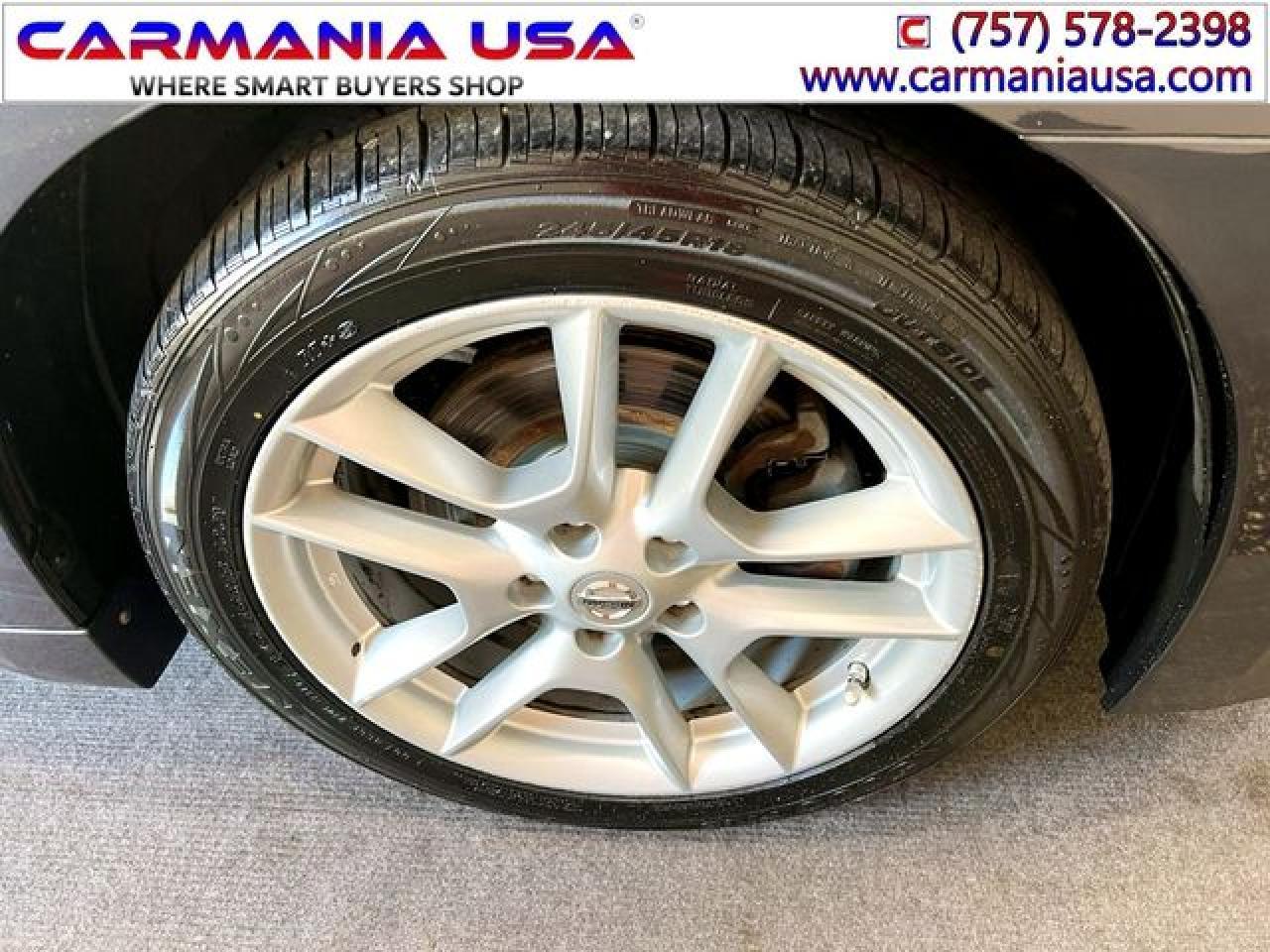 2010 NISSAN Maxima