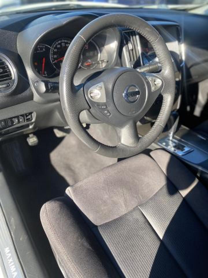 2014 NISSAN Maxima