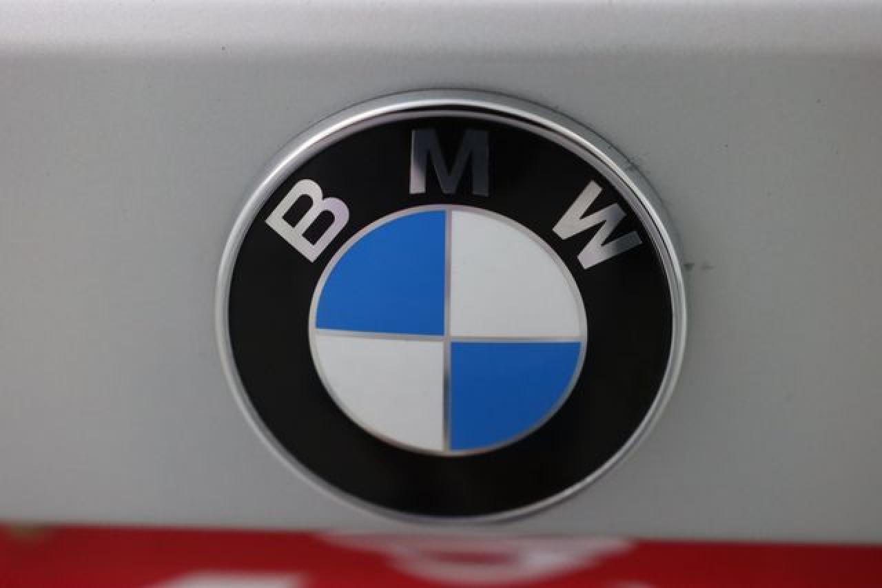 2011 BMW 3 SERIES
