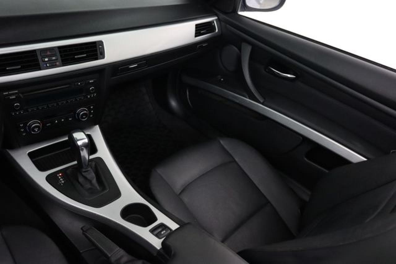 2011 BMW 3 SERIES