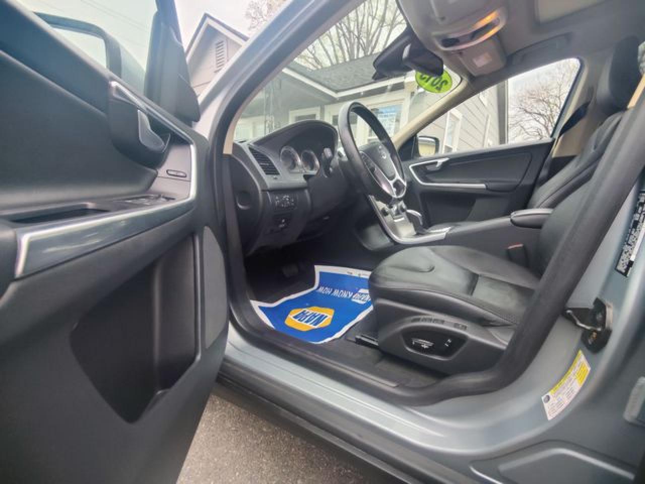 2013 VOLVO XC60