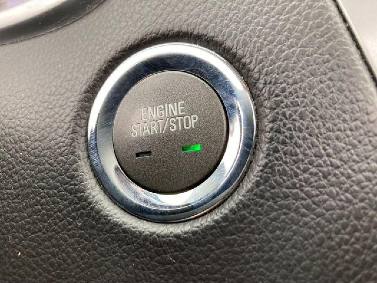 2010 CADILLAC SRX