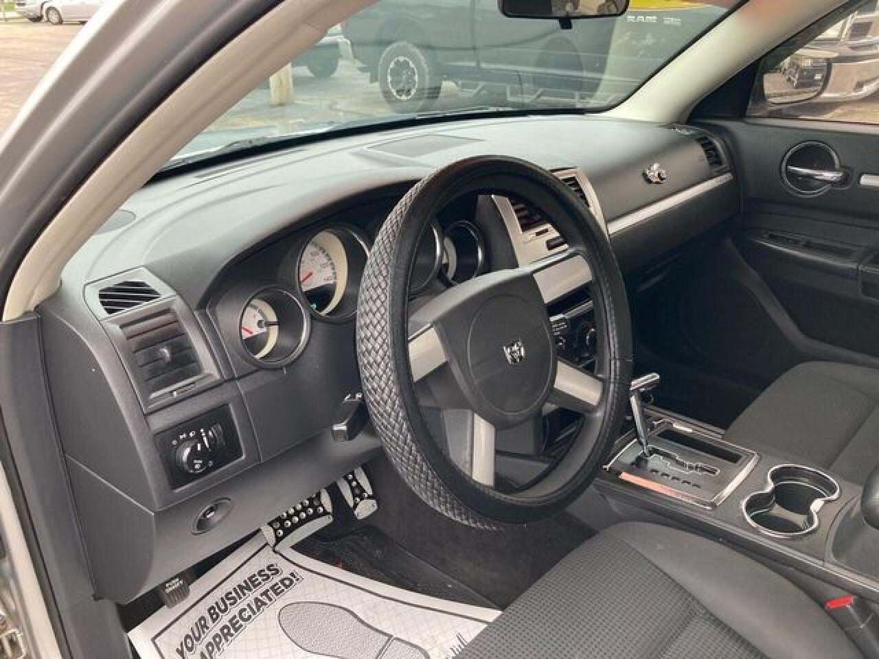 2010 DODGE CHARGER