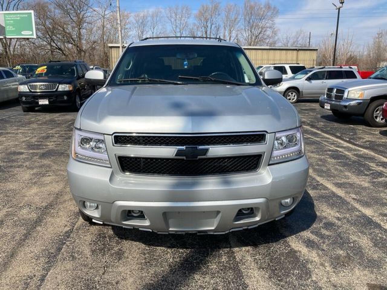 2011 CHEVROLET Tahoe