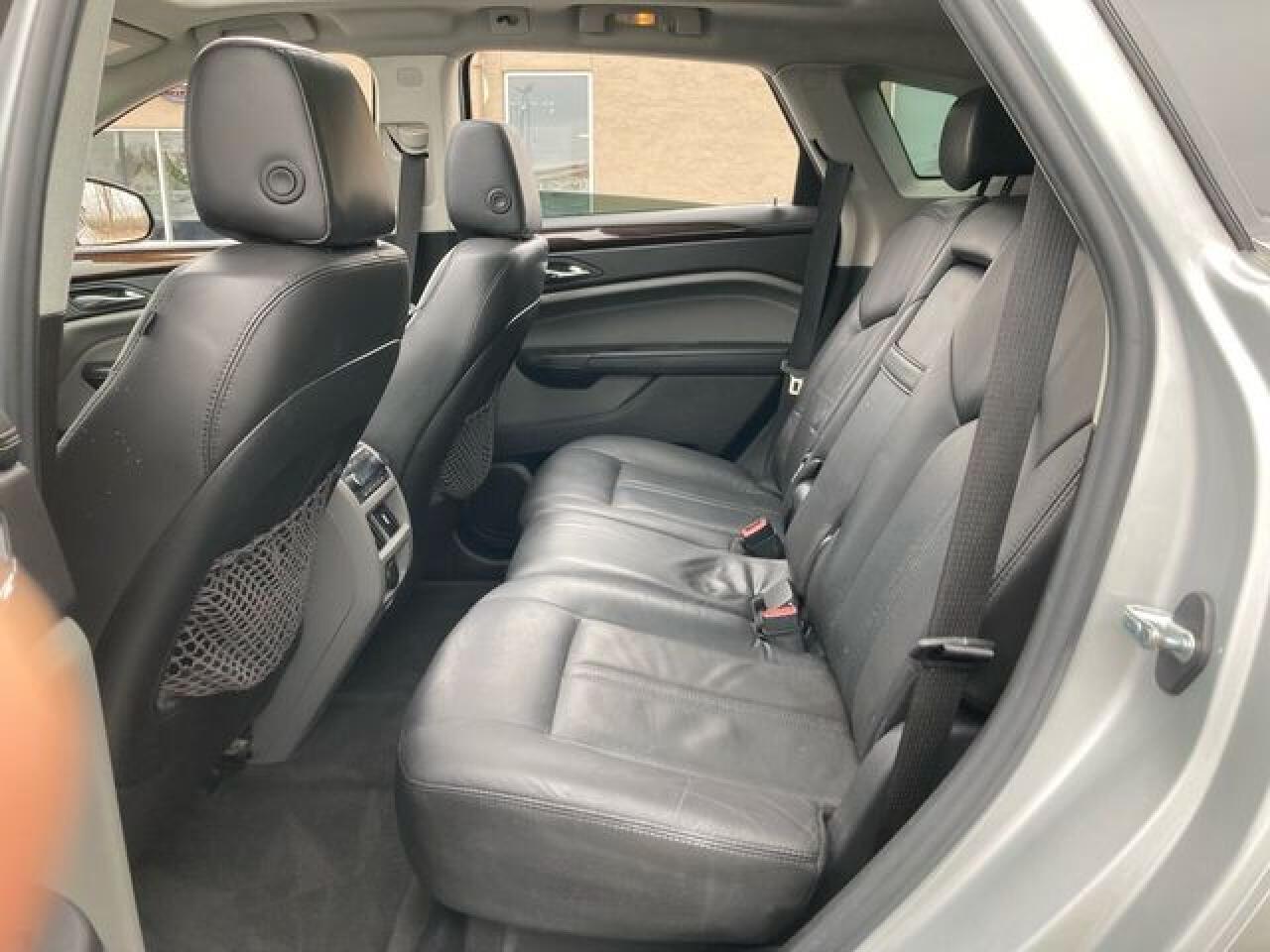 2010 CADILLAC SRX