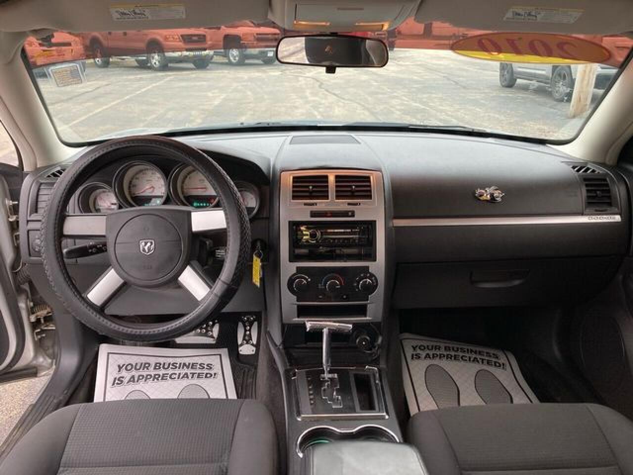2010 DODGE CHARGER