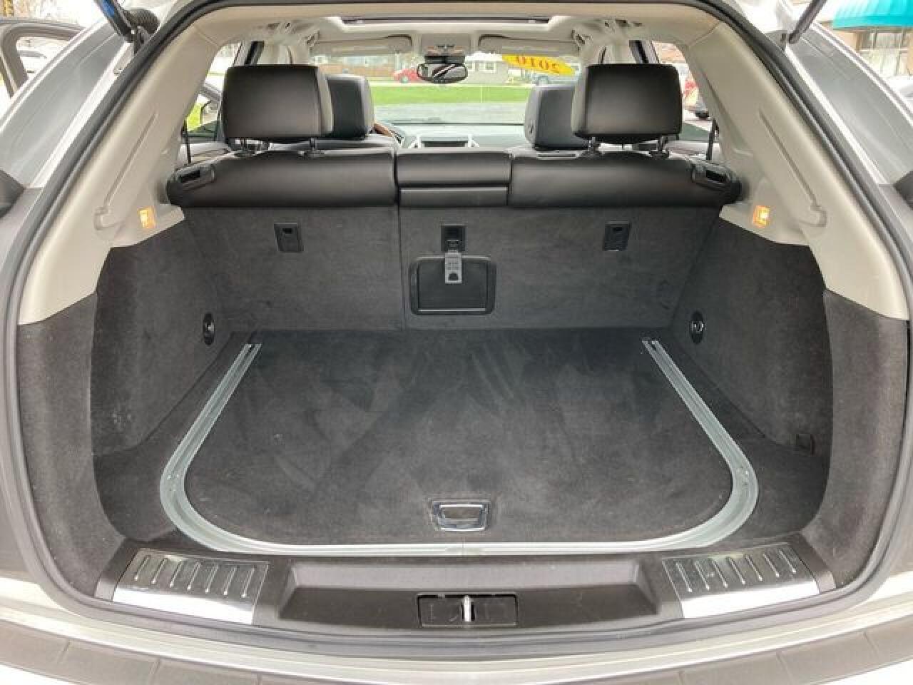 2010 CADILLAC SRX