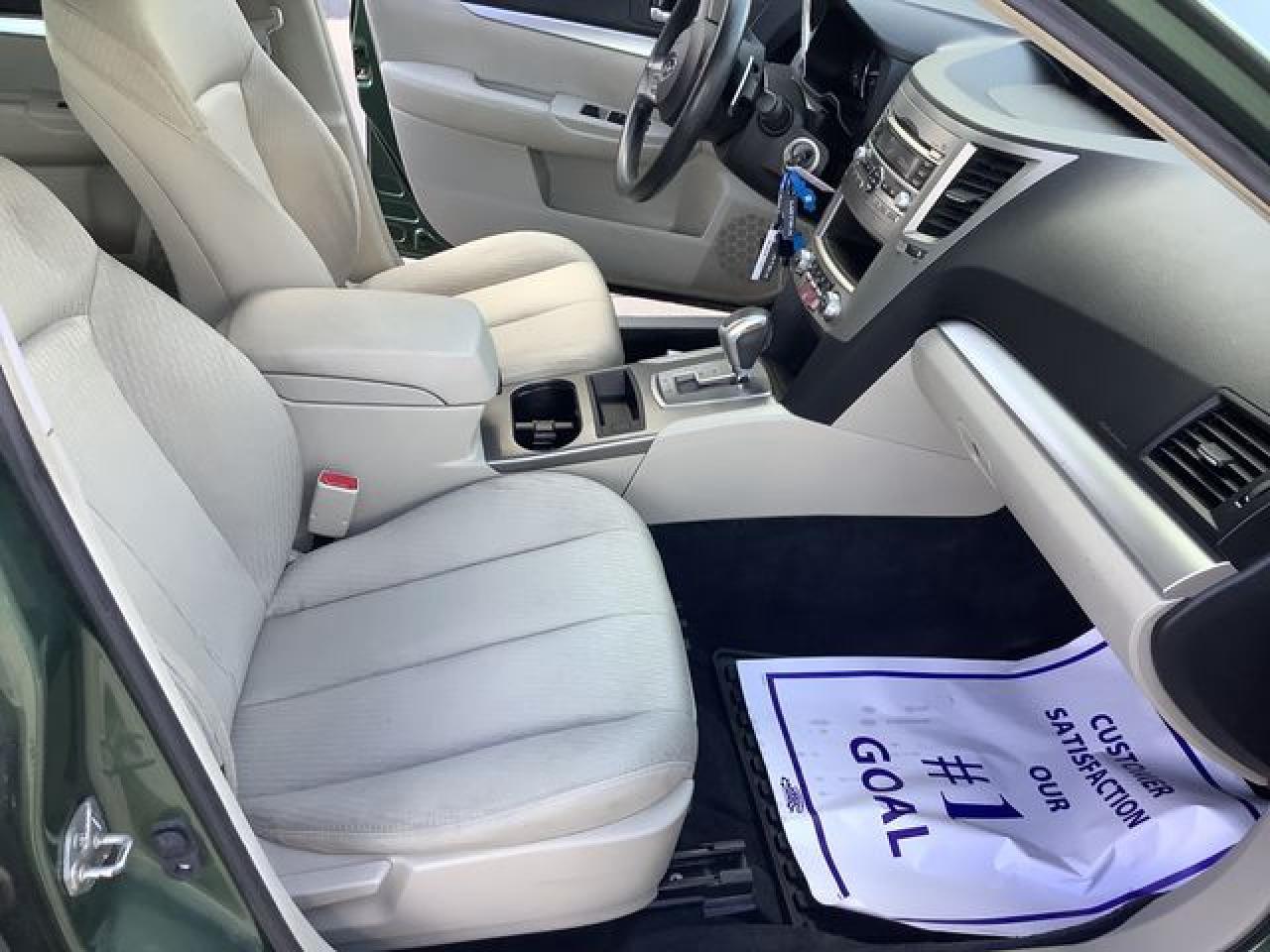 2010 SUBARU Outback