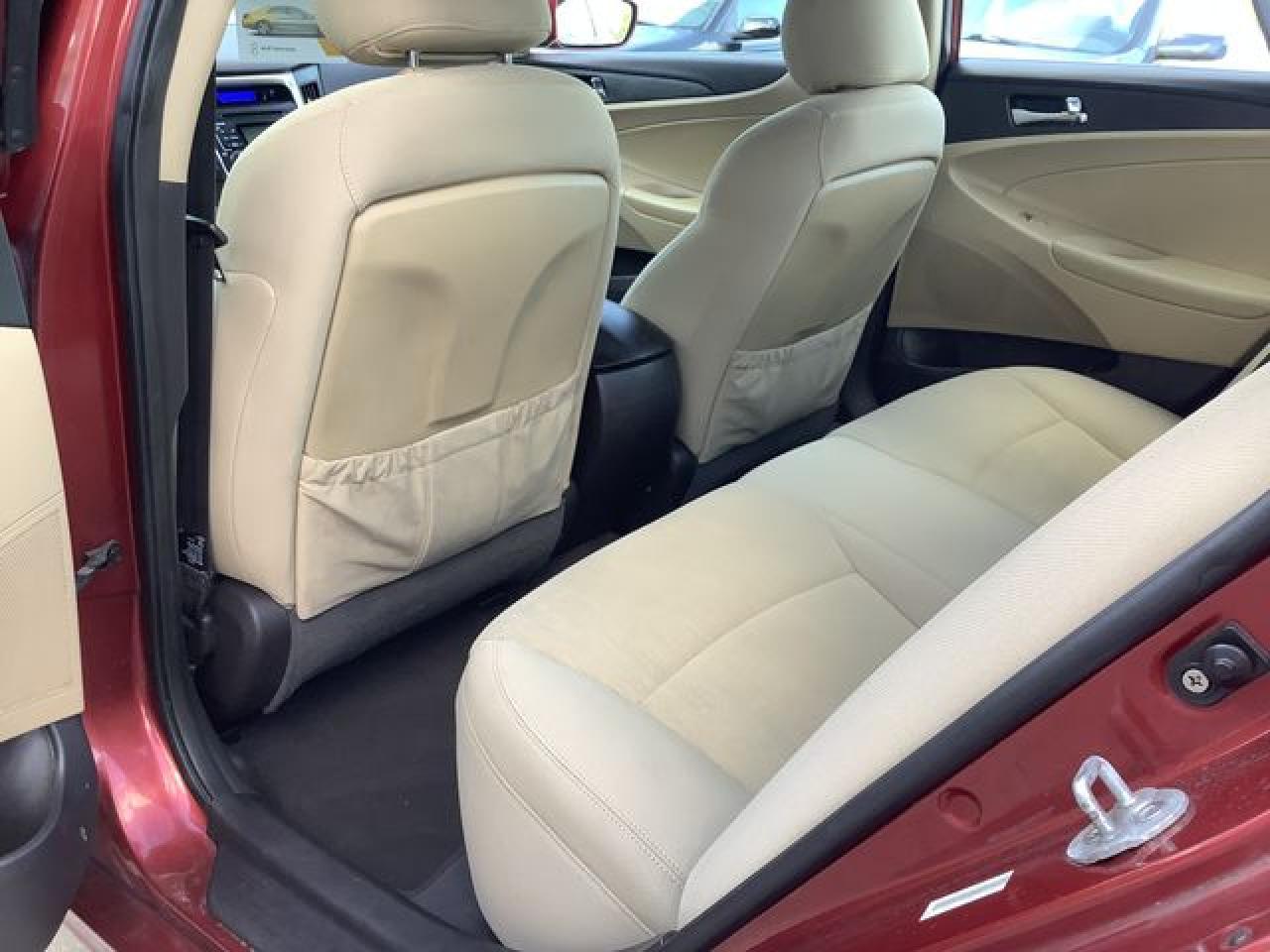 2011 HYUNDAI SONATA