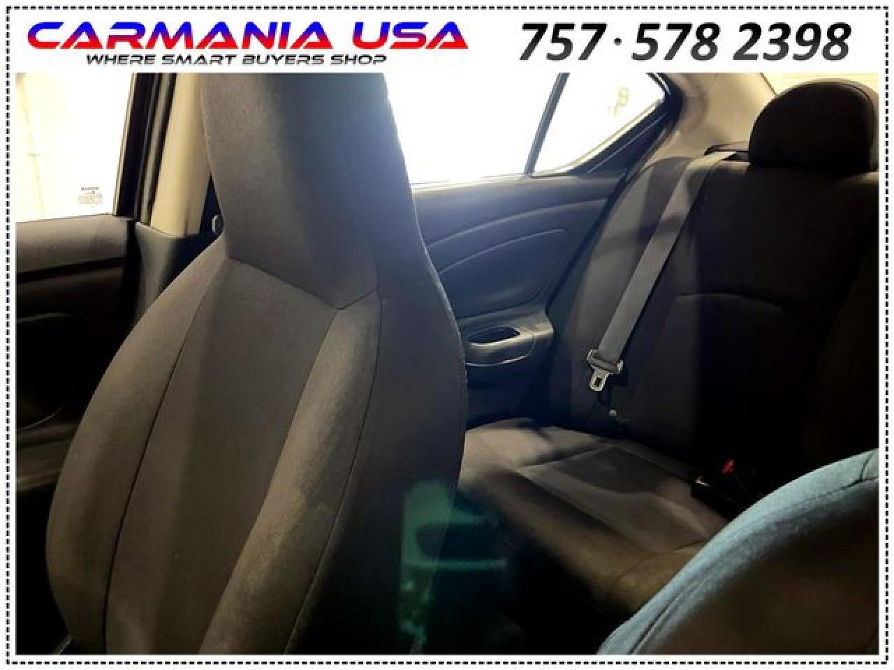 2015 NISSAN VERSA