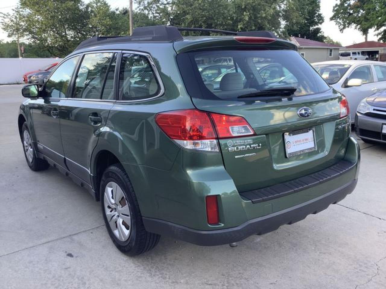 2010 SUBARU Outback