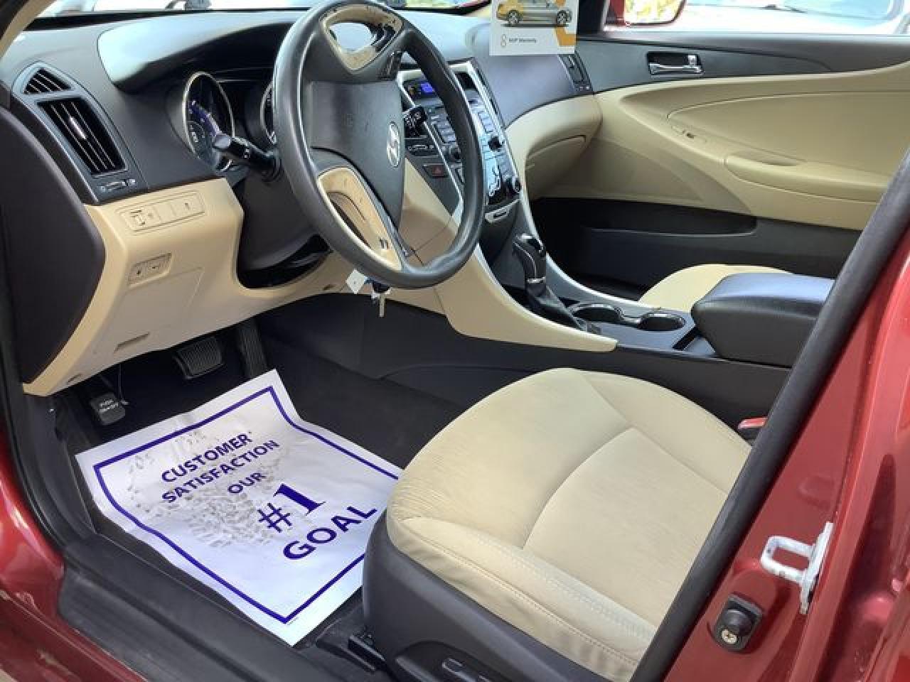 2011 HYUNDAI SONATA