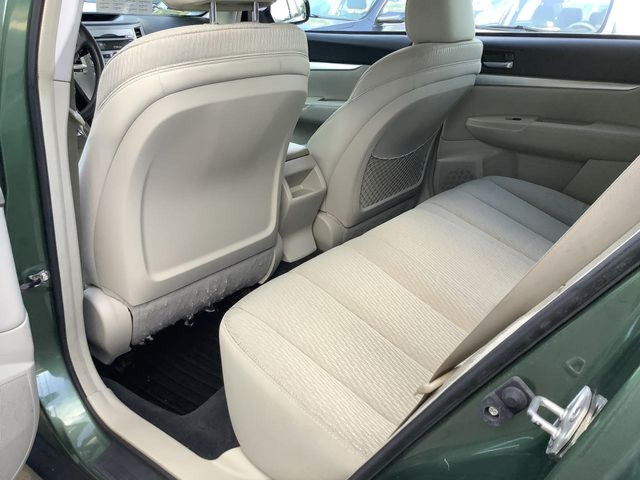 2010 SUBARU Outback