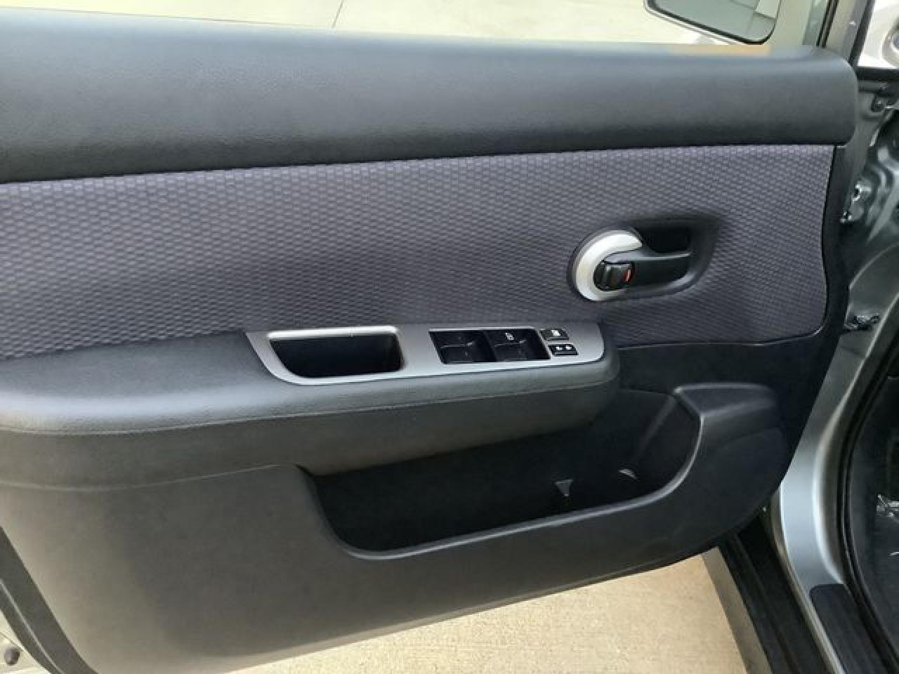 2008 NISSAN VERSA