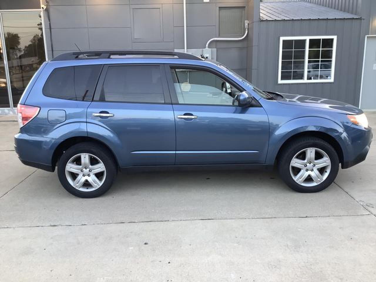 2010 SUBARU FORESTER