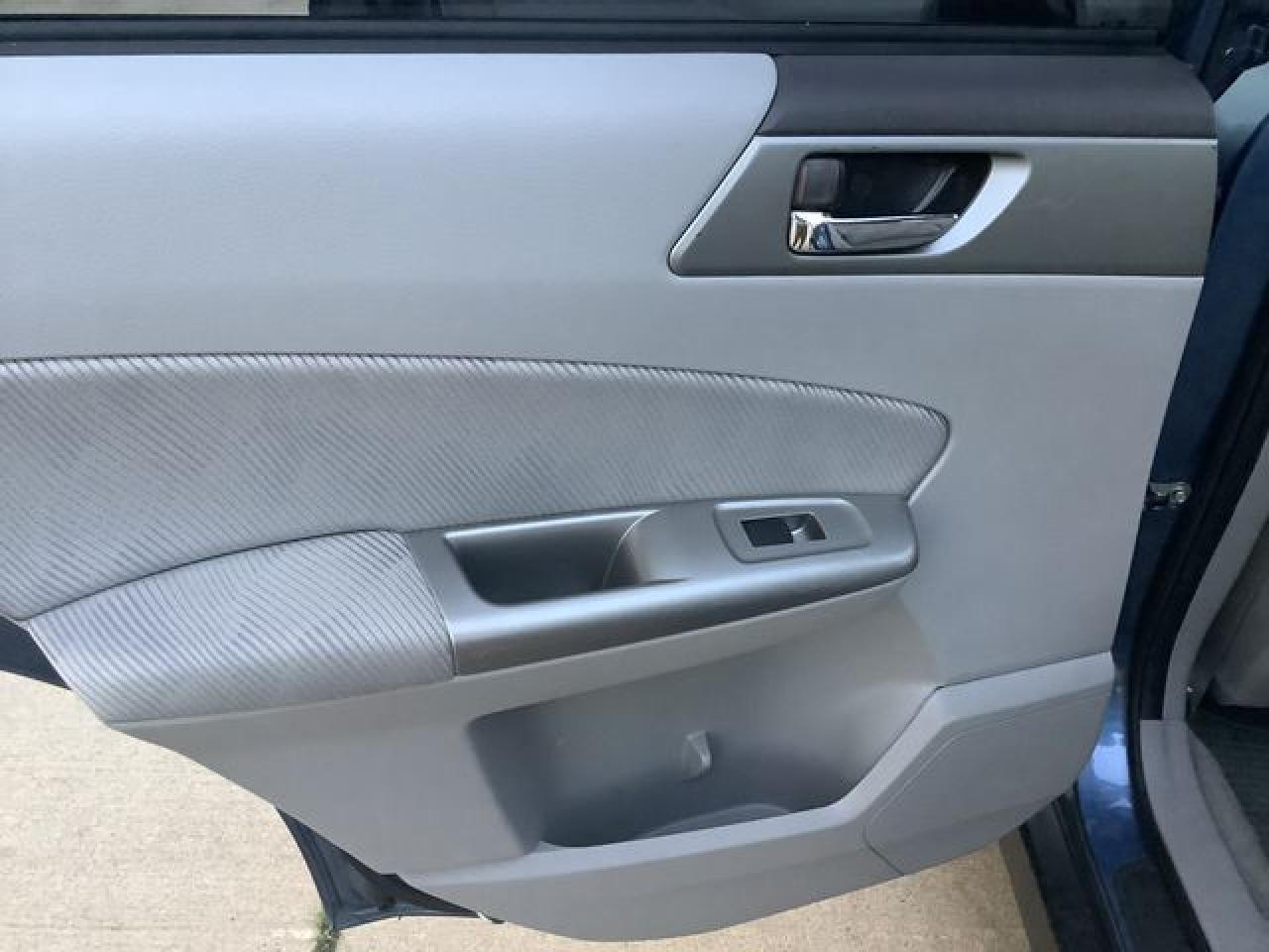 2010 SUBARU FORESTER