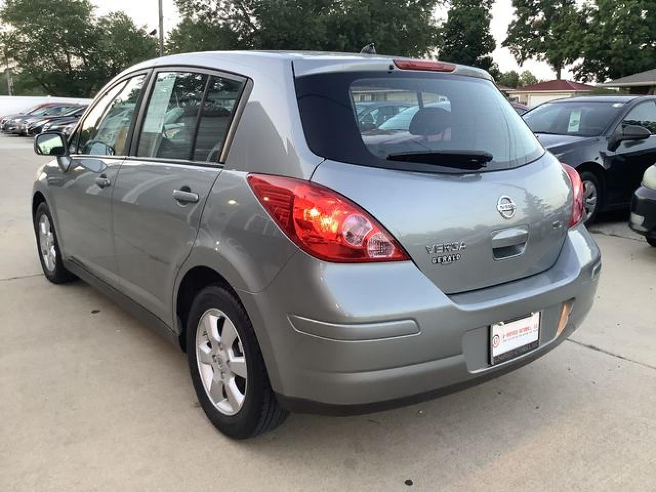 2008 NISSAN VERSA